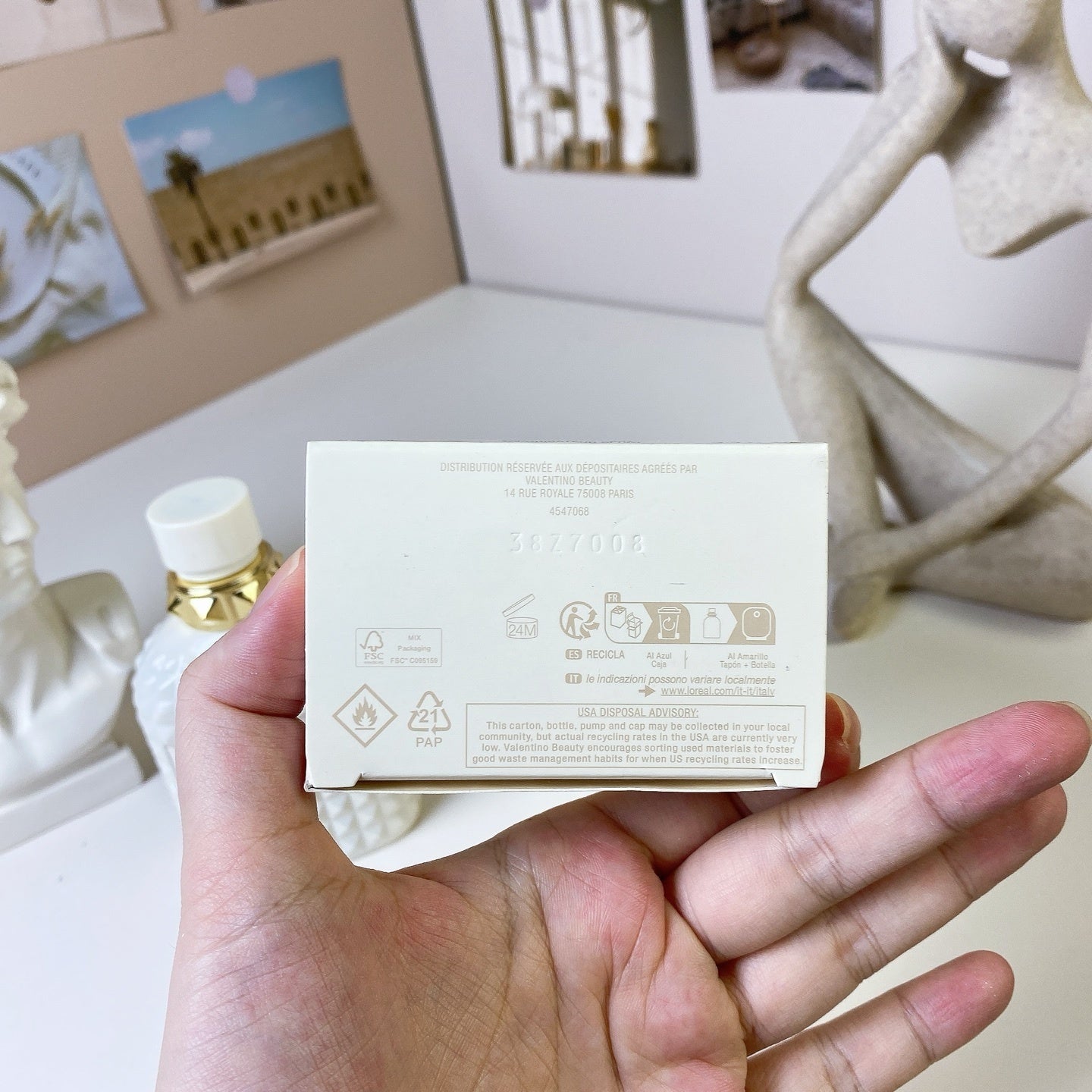 Valentino Uomo Born in Roma Ivory Eau de Toilette 100ml – Fragranza Maschile Elegante e Moderna