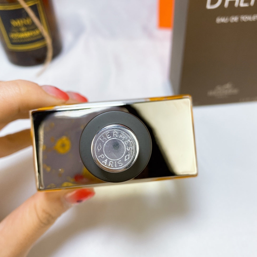 Terre d’Hermès Eau de Toilette 100ml – Fragranza Maschile Elegante e Legnosa