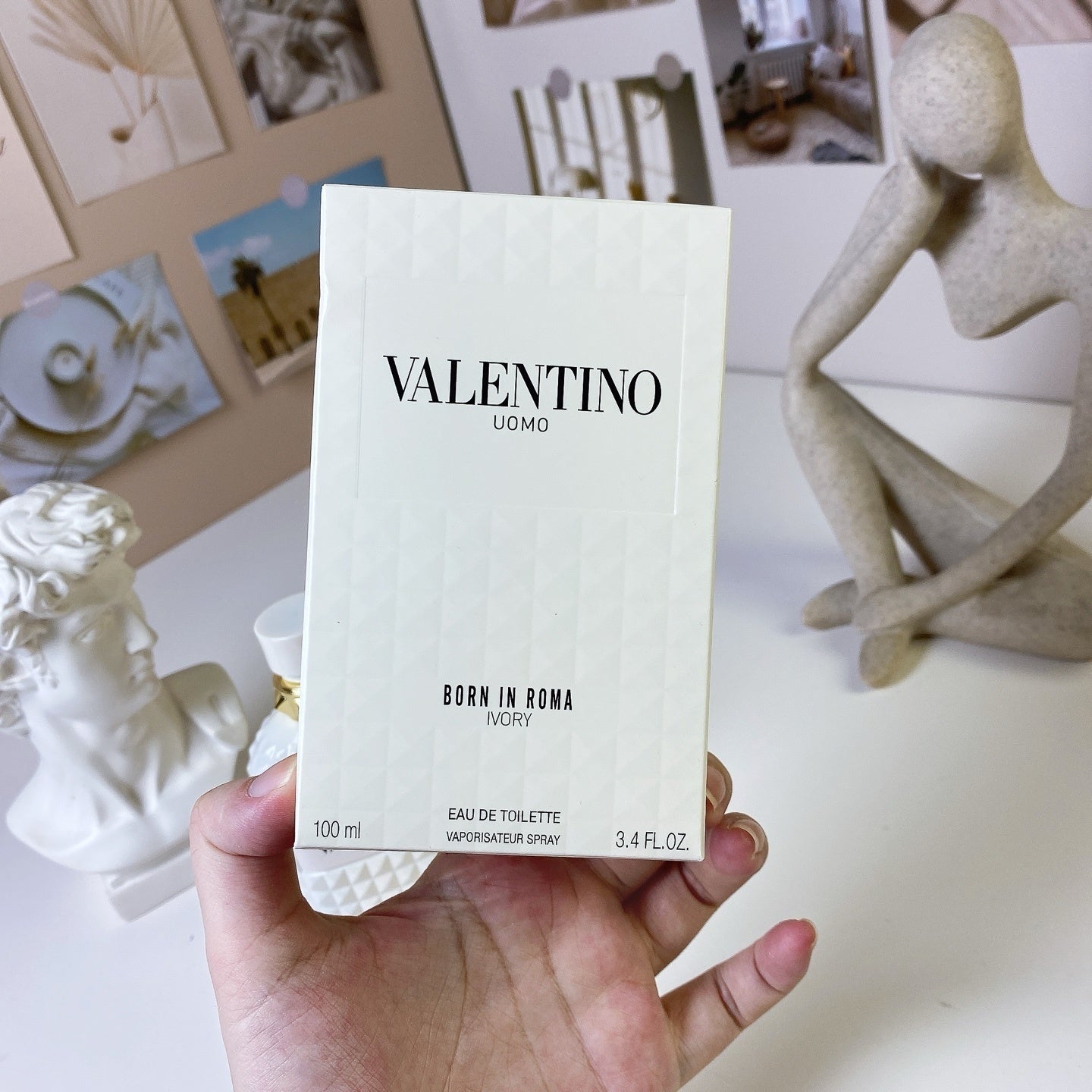 Valentino Uomo Born in Roma Ivory Eau de Toilette 100ml – Fragranza Maschile Elegante e Moderna
