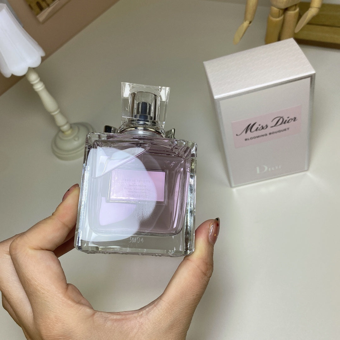 Miss Dior Blooming Bouquet Eau de Toilette 100ml – Fragranza Femminile Delicata e Floreale