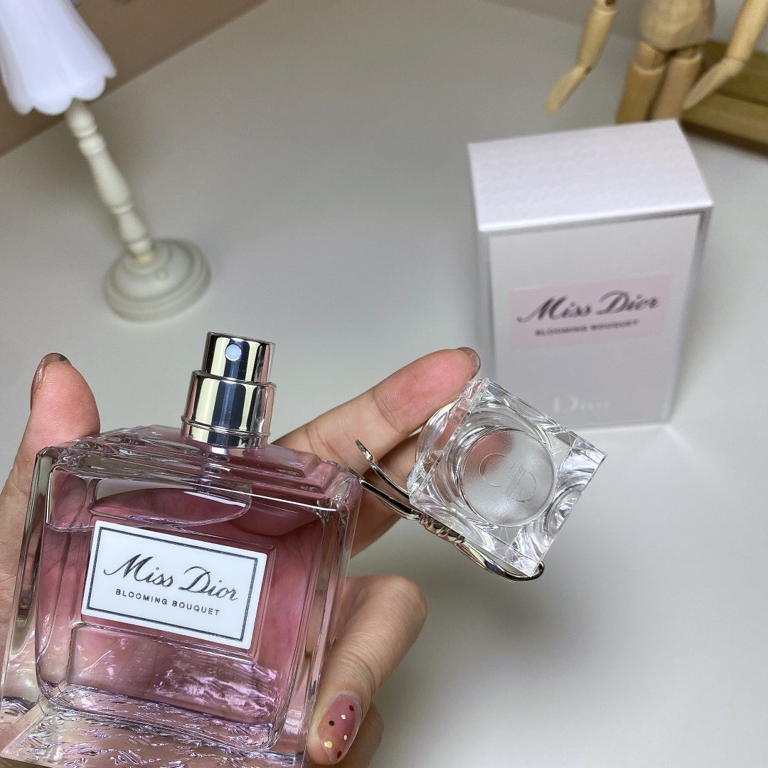 Miss Dior Blooming Bouquet Eau de Toilette 100ml – Fragranza Femminile Delicata e Floreale